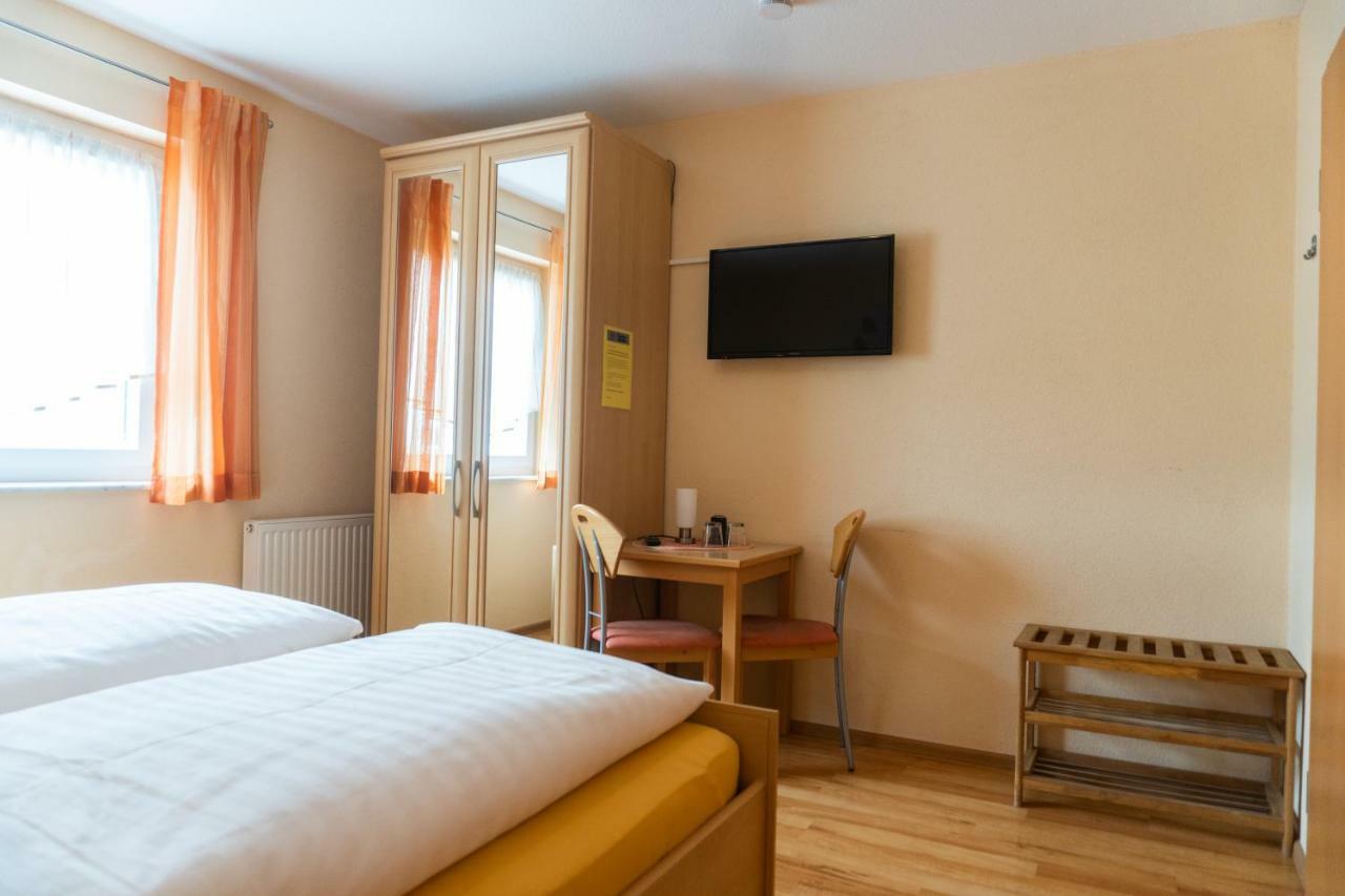 Pension Haas-Hotel Am Turm Ротвайль Экстерьер фото