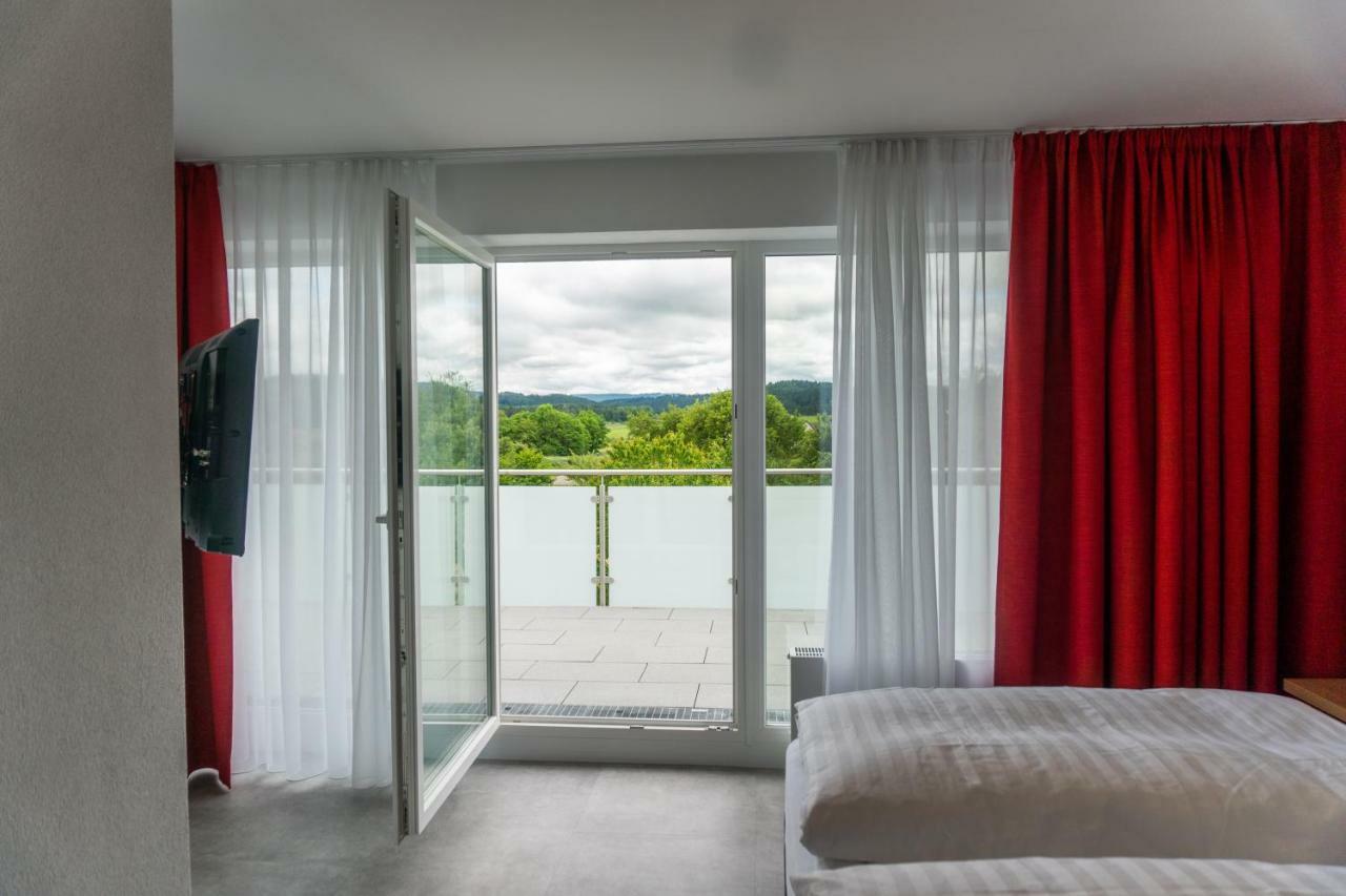 Pension Haas-Hotel Am Turm Ротвайль Экстерьер фото
